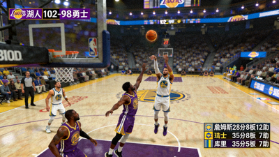 NBA季后赛直播画面，球员投篮瞬间，屏幕角落显示实时比分与统计数据